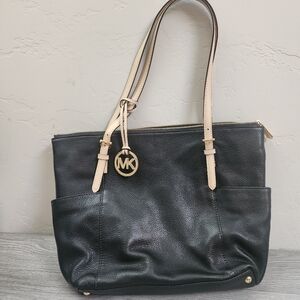 Michael Kors Black Jet Set Tote‎ Purse Handbag Leather Side Pockets Full Zip